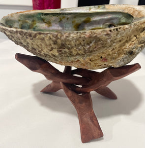 Tripod Abalone Stand